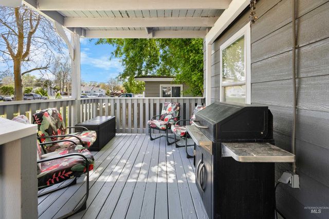 215 S Diamond St, Nampa, ID 83686