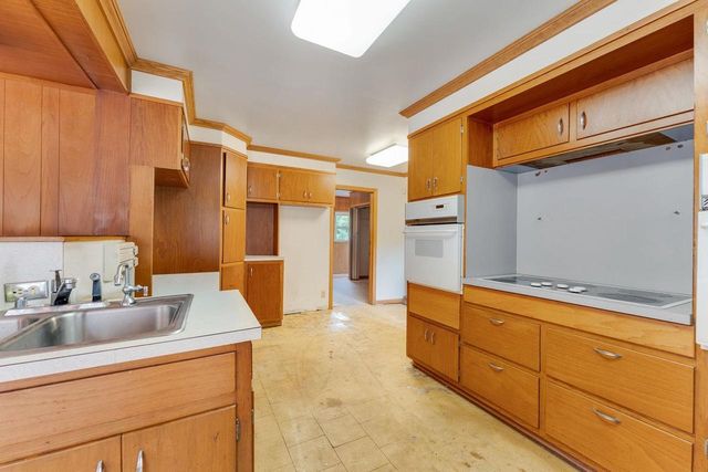 227 Sarrington Street, Wisconsin Dells, WI 53965