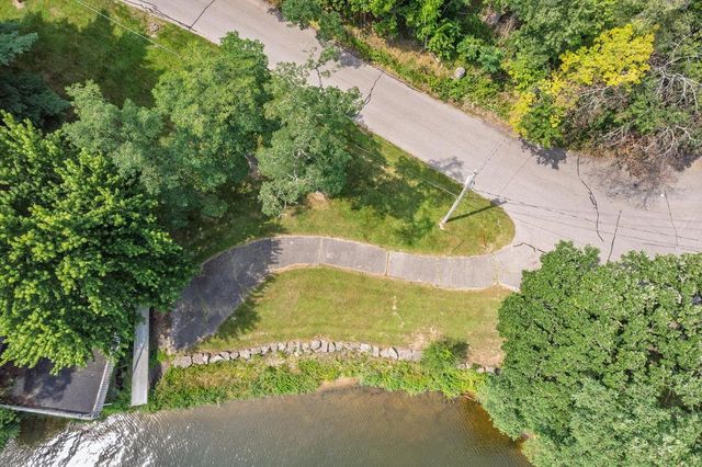 227 Sarrington Street, Wisconsin Dells, WI 53965