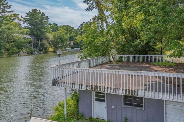 227 Sarrington Street, Wisconsin Dells, WI 53965