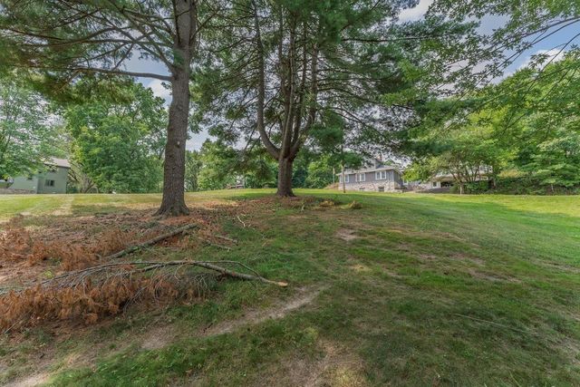 227 Sarrington Street, Wisconsin Dells, WI 53965