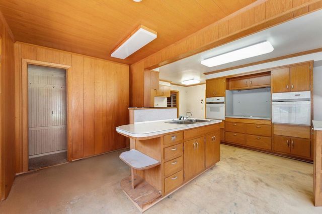 227 Sarrington Street, Wisconsin Dells, WI 53965