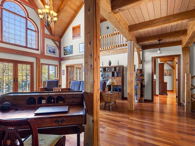 280 Hawkins Bay Lane, Ferrisburgh, VT 05456