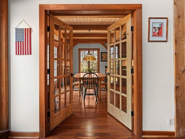 280 Hawkins Bay Lane, Ferrisburgh, VT 05456