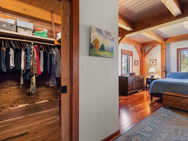 280 Hawkins Bay Lane, Ferrisburgh, VT 05456