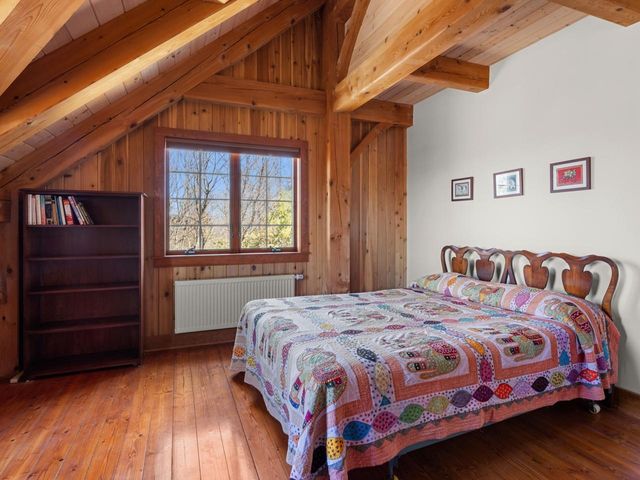280 Hawkins Bay Lane, Ferrisburgh, VT 05456