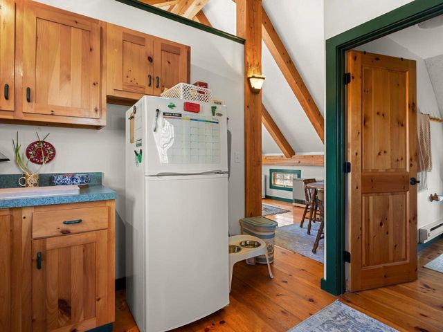 280 Hawkins Bay Lane, Ferrisburgh, VT 05456