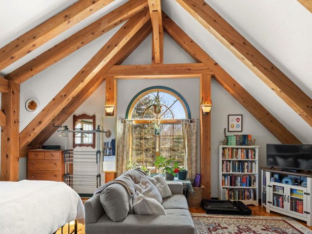 280 Hawkins Bay Lane, Ferrisburgh, VT 05456