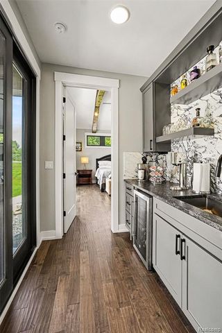 5015 Birch Drive, Davisburg, MI 48350