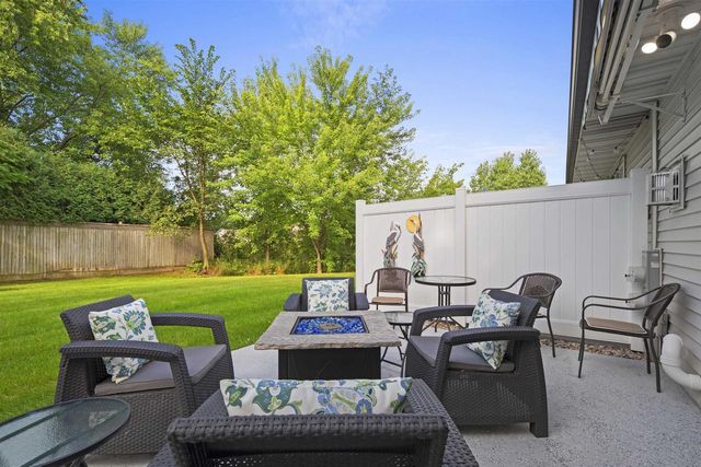 1855 SOUTHBRIDGE ROAD, De Pere, WI 54115