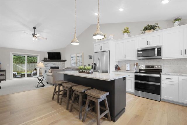 1855 SOUTHBRIDGE ROAD, De Pere, WI 54115