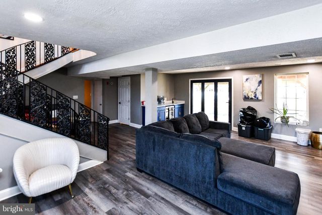 650 BROAD CREEK DR, Fort Washington, MD 20744