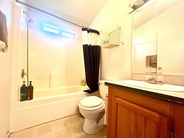 5321 Pine Street, Anderson, CA 96007