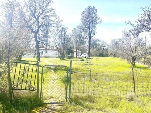 5321 Pine Street, Anderson, CA 96007