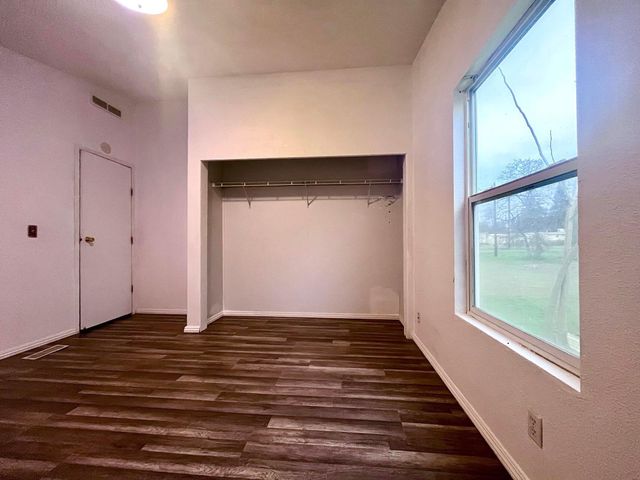 5321 Pine Street, Anderson, CA 96007