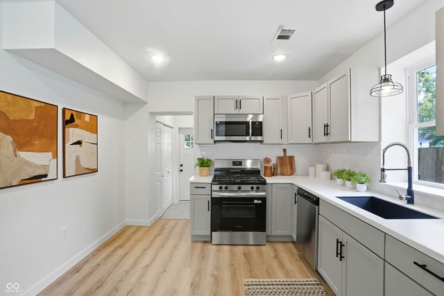 67 S Tresslar Avenue, Bargersville, IN 46106