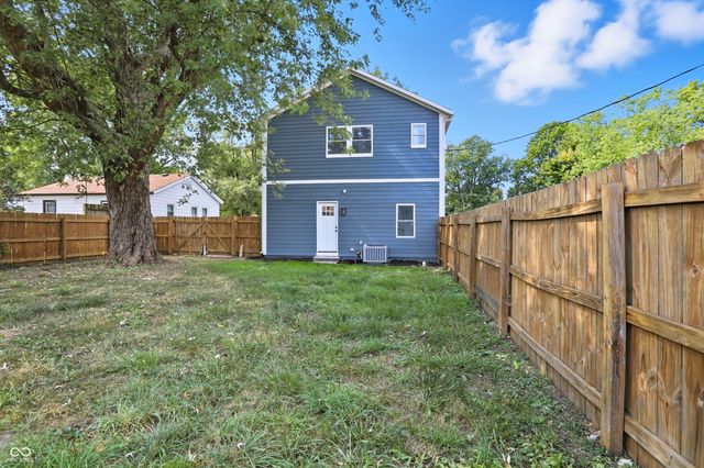 67 S Tresslar Avenue, Bargersville, IN 46106