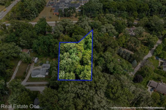 Vacant Tamworth Street, Commerce Charter Township, MI 48382