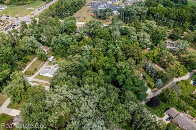Vacant Tamworth Street, Commerce Charter Township, MI 48382