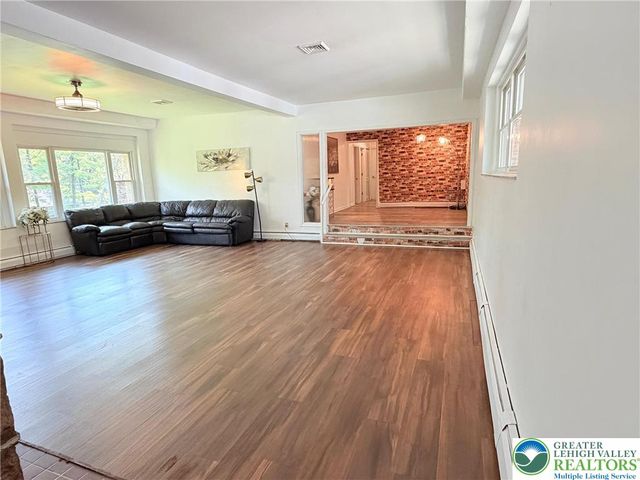 2811 Hamilton Boulevard, Allentown City, PA 18104