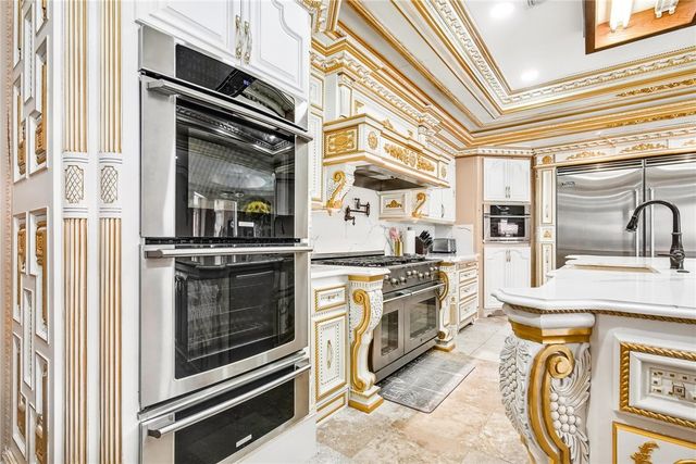 221 W Sage, Kingsville, TX 78363