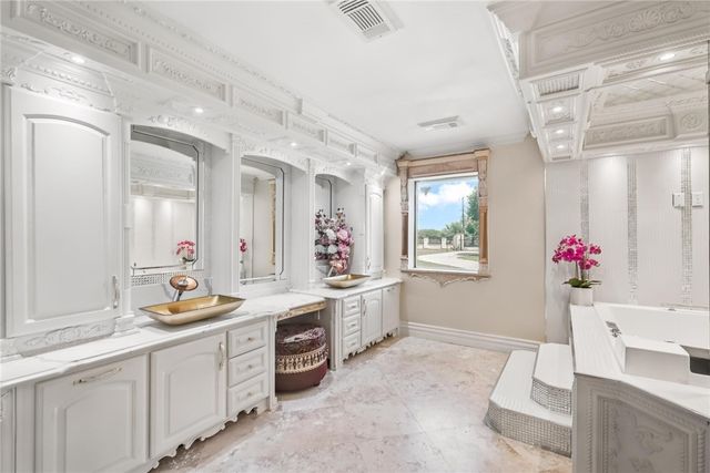 221 W Sage, Kingsville, TX 78363