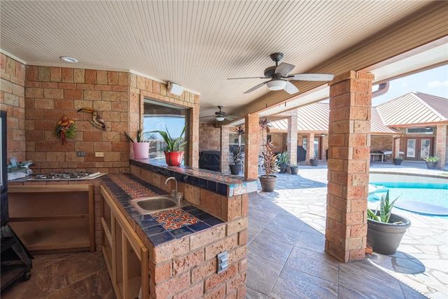 221 W Sage, Kingsville, TX 78363