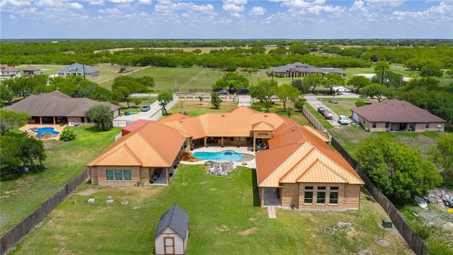 221 W Sage, Kingsville, TX 78363