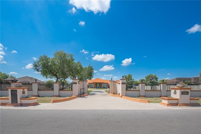 221 W Sage, Kingsville, TX 78363