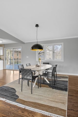 22 Fairview Knoll NE, Iowa City, IA 52240