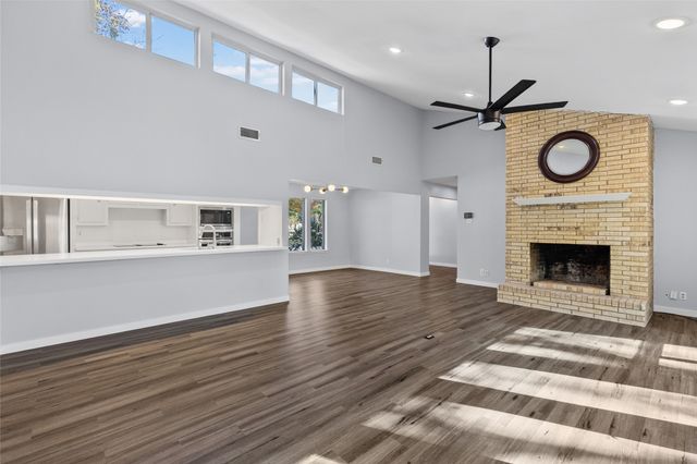 3092 Woodglen Drive, Commerce, TX 75428