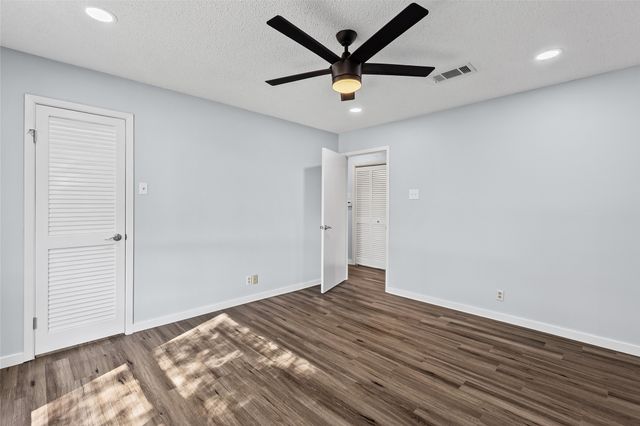 3092 Woodglen Drive, Commerce, TX 75428