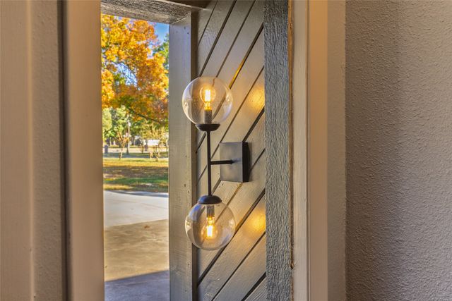 3092 Woodglen Drive, Commerce, TX 75428