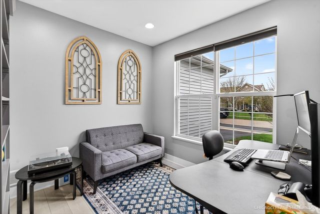 147 Reston Lane, Gilberts, IL 60136