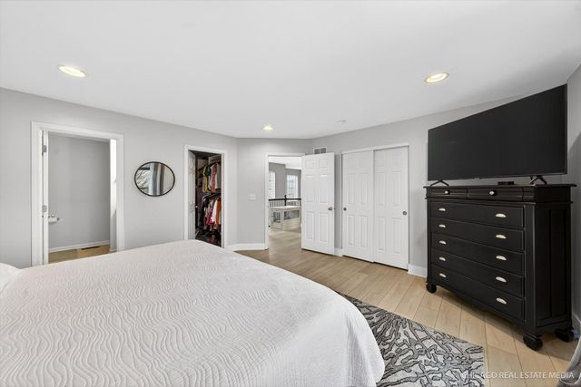 147 Reston Lane, Gilberts, IL 60136