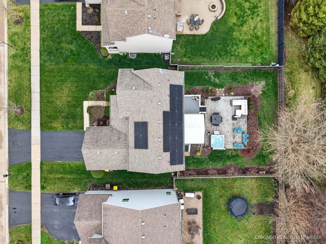 147 Reston Lane, Gilberts, IL 60136