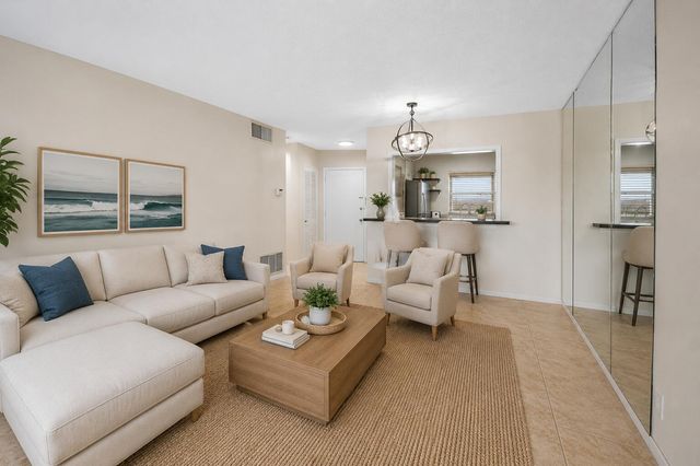 1116 Lake Terrace 207, Boynton Beach, FL 33426