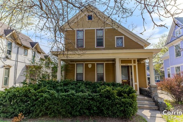 230 College Avenue, Grand Rapids, MI 49503