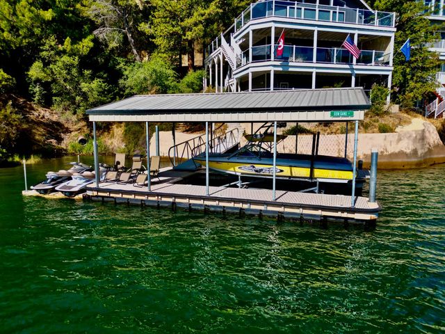 854 Poker Flat Rd, Copperopolis, CA 95228