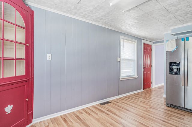 1013 Mckinnie Avenue, Fort Wayne, IN 46806