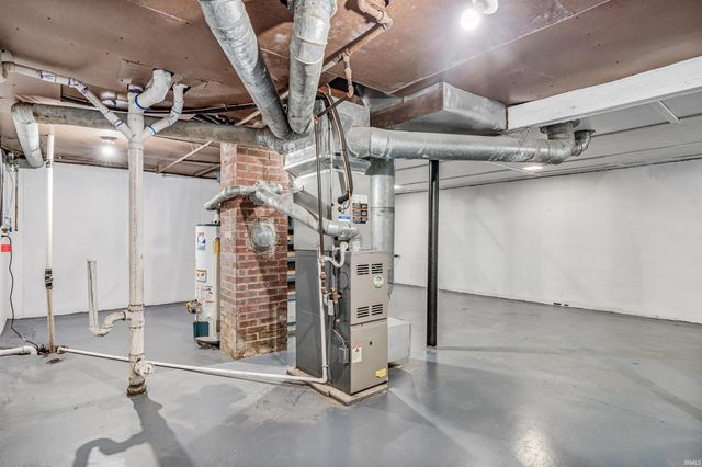 1013 Mckinnie Avenue, Fort Wayne, IN 46806