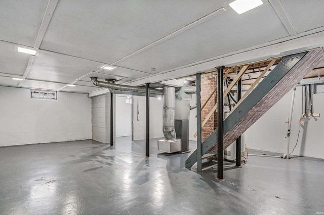 1013 Mckinnie Avenue, Fort Wayne, IN 46806