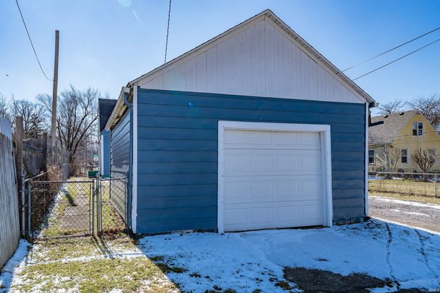 1013 Mckinnie Avenue, Fort Wayne, IN 46806