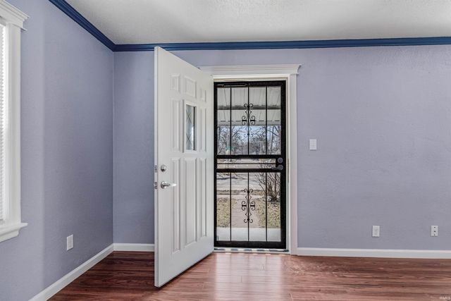 1013 Mckinnie Avenue, Fort Wayne, IN 46806