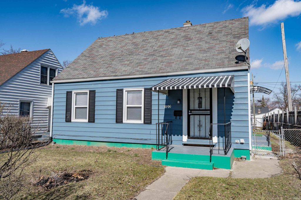 1013 Mckinnie Avenue, Fort Wayne, IN 46806