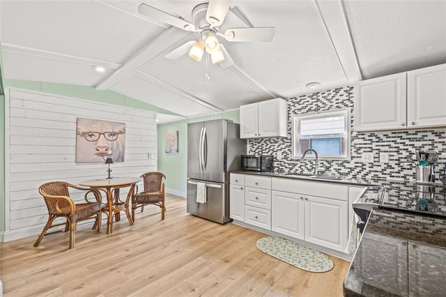15010 113TH AVENUE 36, Largo, FL 33774