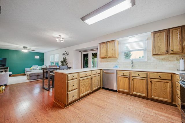 3120 Longridge Way, Grove City, OH 43123