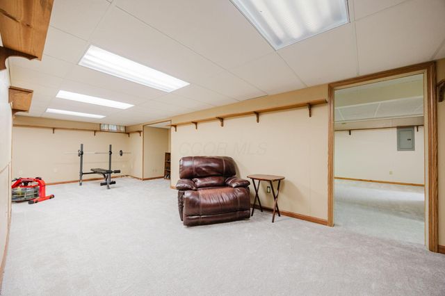 3120 Longridge Way, Grove City, OH 43123