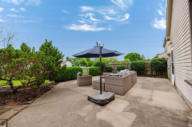 3120 Longridge Way, Grove City, OH 43123
