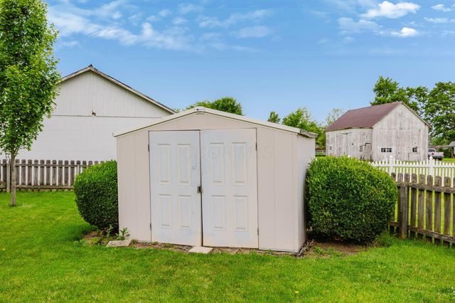3120 Longridge Way, Grove City, OH 43123